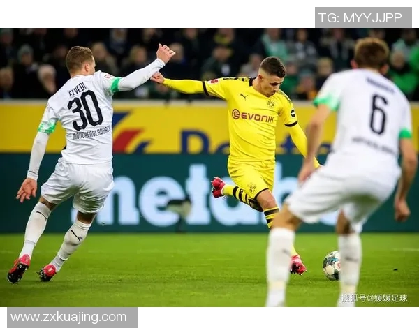 汉堡憾平奥格斯堡，防线尚需加强，攻击有所振奋